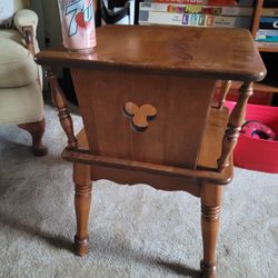 Sweet Vintage Baumritter MCM Maple Side Table