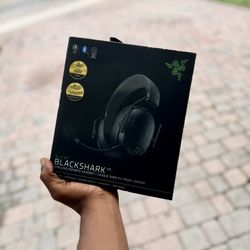 Razer BlackShark V3 Gaming Headset Wireless RGB Esports Mic 7.1 Surround NEW