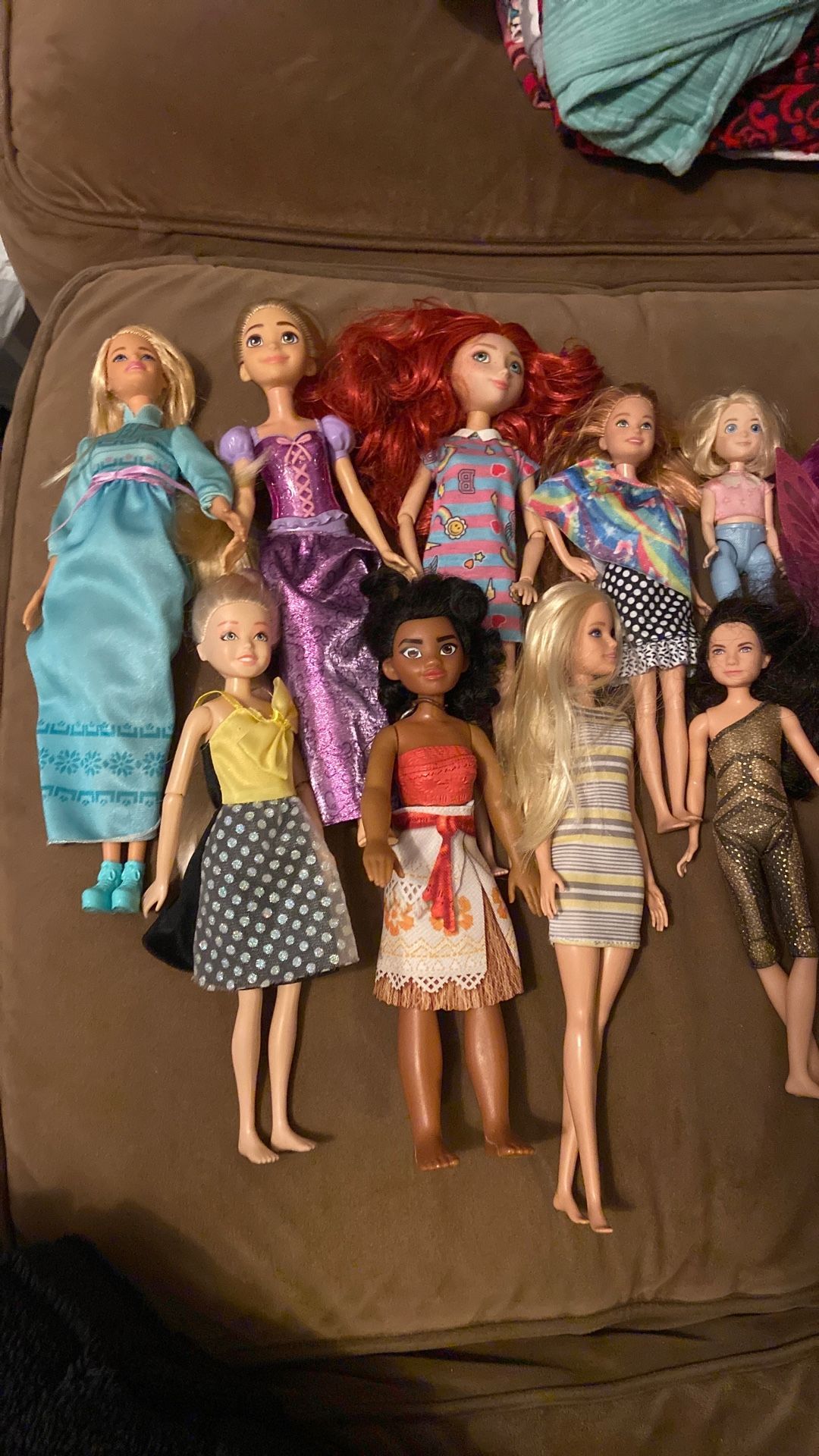 10 Barbie Dolls