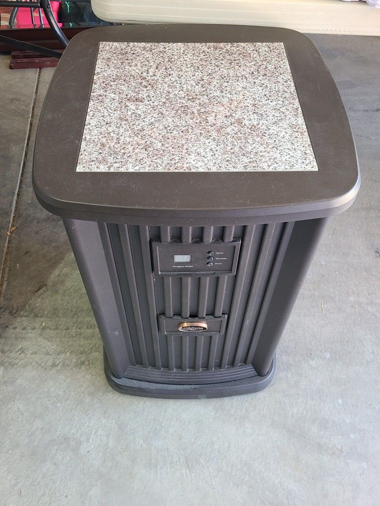 AIRCARE Pedestal-Style Humidifier