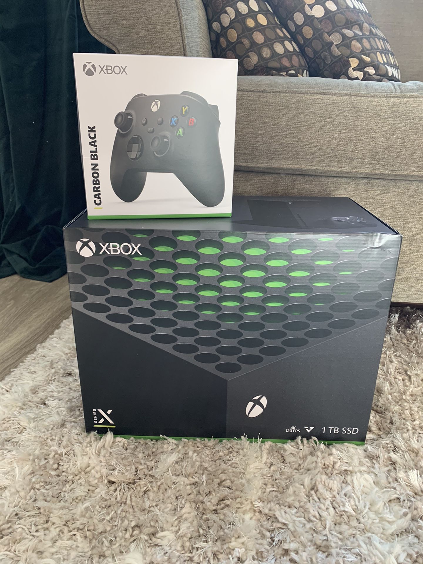 Xbox Series X and extra Series X controller