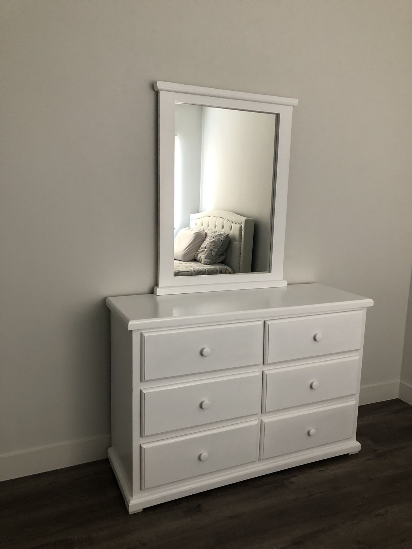 White Dresser With Mirror 6 Drawers 