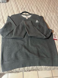 Men Reebok charcoal crew neck sweater brand new e
