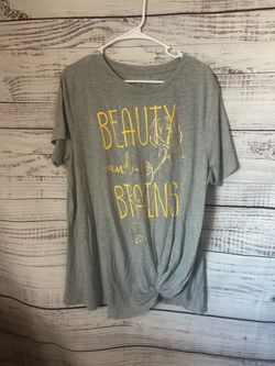 Gray Disney Beauty and Brains tee Knot-Front Tee size 1x
