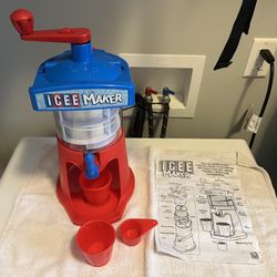 Slushie ICEE Maker Spin Master Complete with Instructions