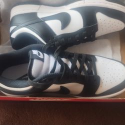 Nike Dunk Lows Woman 7.5