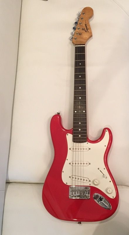 Squier Beginner Electric Guitar