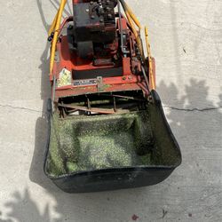 Mclane 5 Blade 17”self-propelled With A Catcher