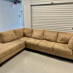  Sectional Couch 🚚 Free Delivery 