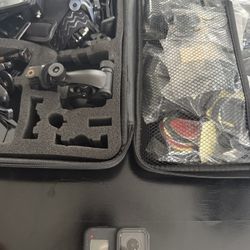 Go pro Hero 8 black - With Extras 