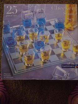 Luminarc 25 piece checker shot set