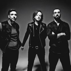 Two Door Cinema Club LUX LOFT -2 Tickets 🎟  🎟 