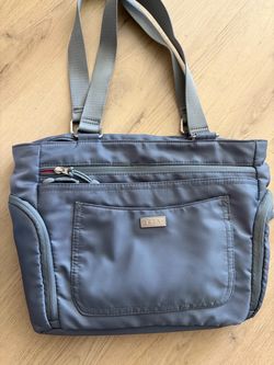 Grey tote