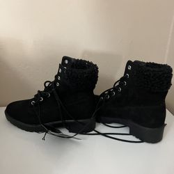 Forever 21 Black Boots 7.5 New With Tag