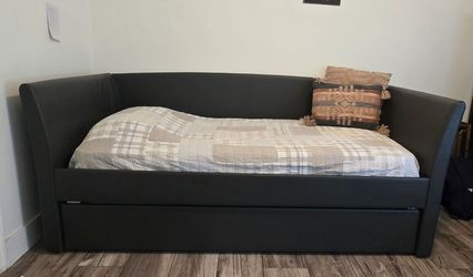 Black Faux Leather Daybed with Trundle