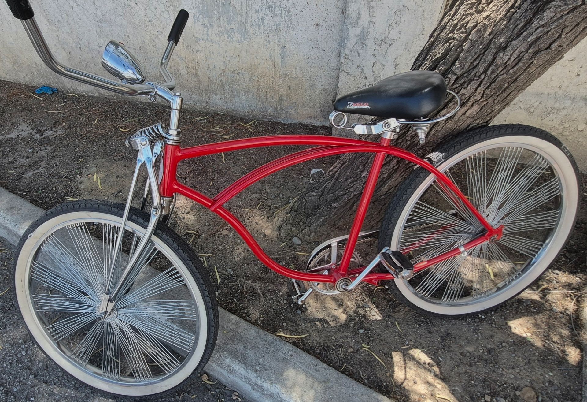 Schwinn 26' beach cruiser