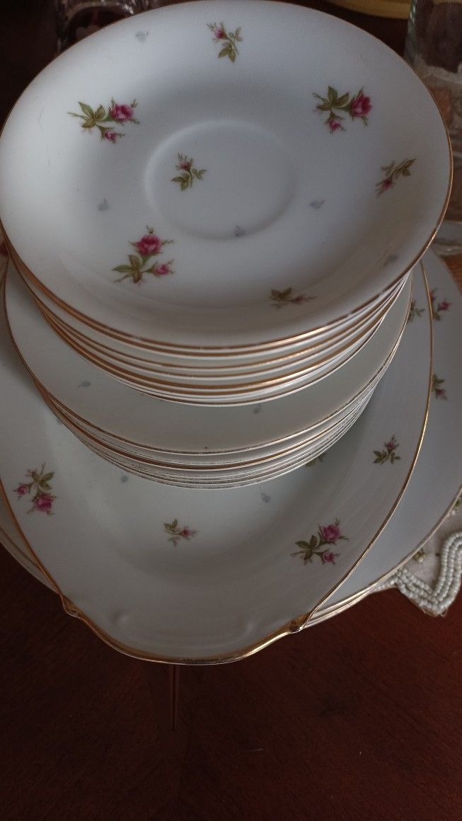 Minuet Gold Rosebud Dinner Plate Saucer Plates One Small Serving Platter