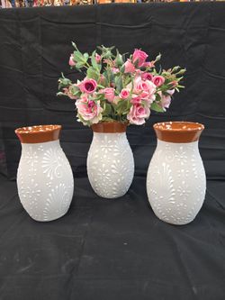 💥flower Vase 💥$30 cada una . $130 por media dozena. $240 por la dozena.
