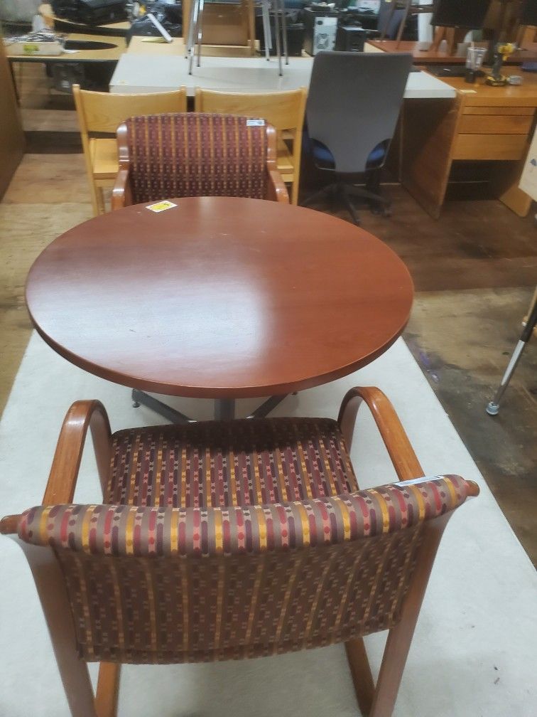 WOODEN TABLE WITH 2 CHAIRS (HOME3)