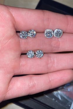gold moissanite earrings