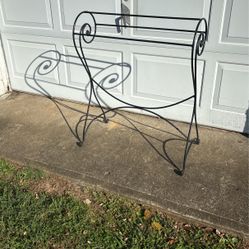 Quilt Holder Or Towel Rack