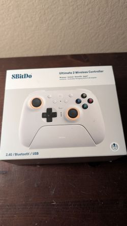 8Bitdo Ultimate 2 Wireless Gaming Controller with Charging Dock - White