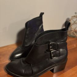 LOW PRICE MOVING- $800 RETAIL ALEXANDER WANG LEATHER BOOTIES 
