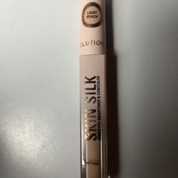 Makeup Revolution Skin Silk Serum Under Eye Brightener & Concealer - light peach - 0.13 fl oz