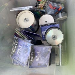 Hundreds Of CD-RW etc - Art, Bird Deterrent For Fruit Trees 