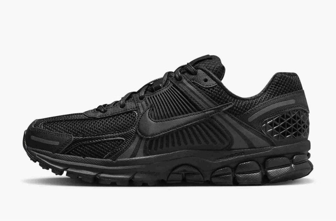 New Nike Zoom Vomero 5