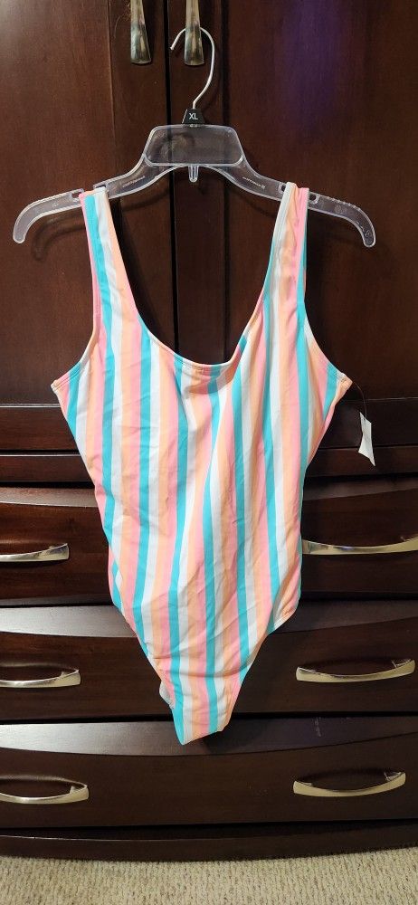 Summer Clothes (Pick Up DORAL)