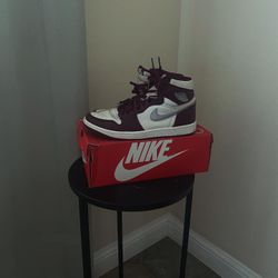 Jordan 1 Bordeaux 