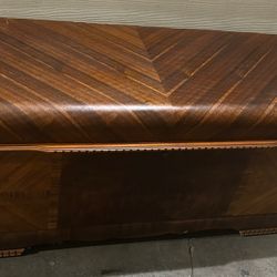 Lane Cedar Hope Chest With Shelf