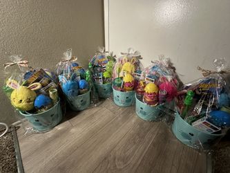 EASTER BASKETS 
