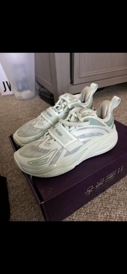 Anta Mint Green Kyrie 6.5 