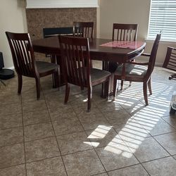 Dinning Table And Chairs