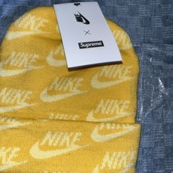 Supreme Beanies (authentic)