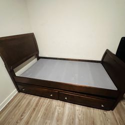Full -sized Complete Bed Frame With Trundle For Extra Bed 