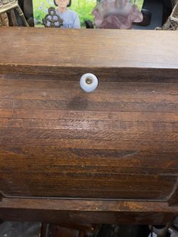 Vintage Bread Holder With It’s Originally Porcelain None