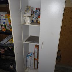 Storage cabinet
