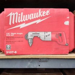 MILWAUKEE 1/2IN RIGHT ANGLE DRILL KIT