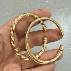 Choose One Of The Beautiful Woman Bangle🌟🌟🌟 