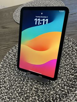 iPad Mini 6 (Wi-Fi + Cellular) – 64GB – Space Gray