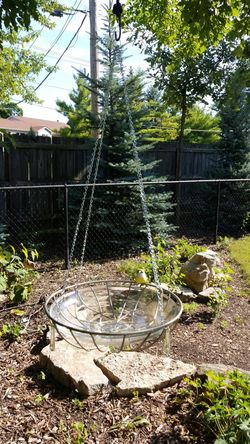 Hanging decorative glass bowl
