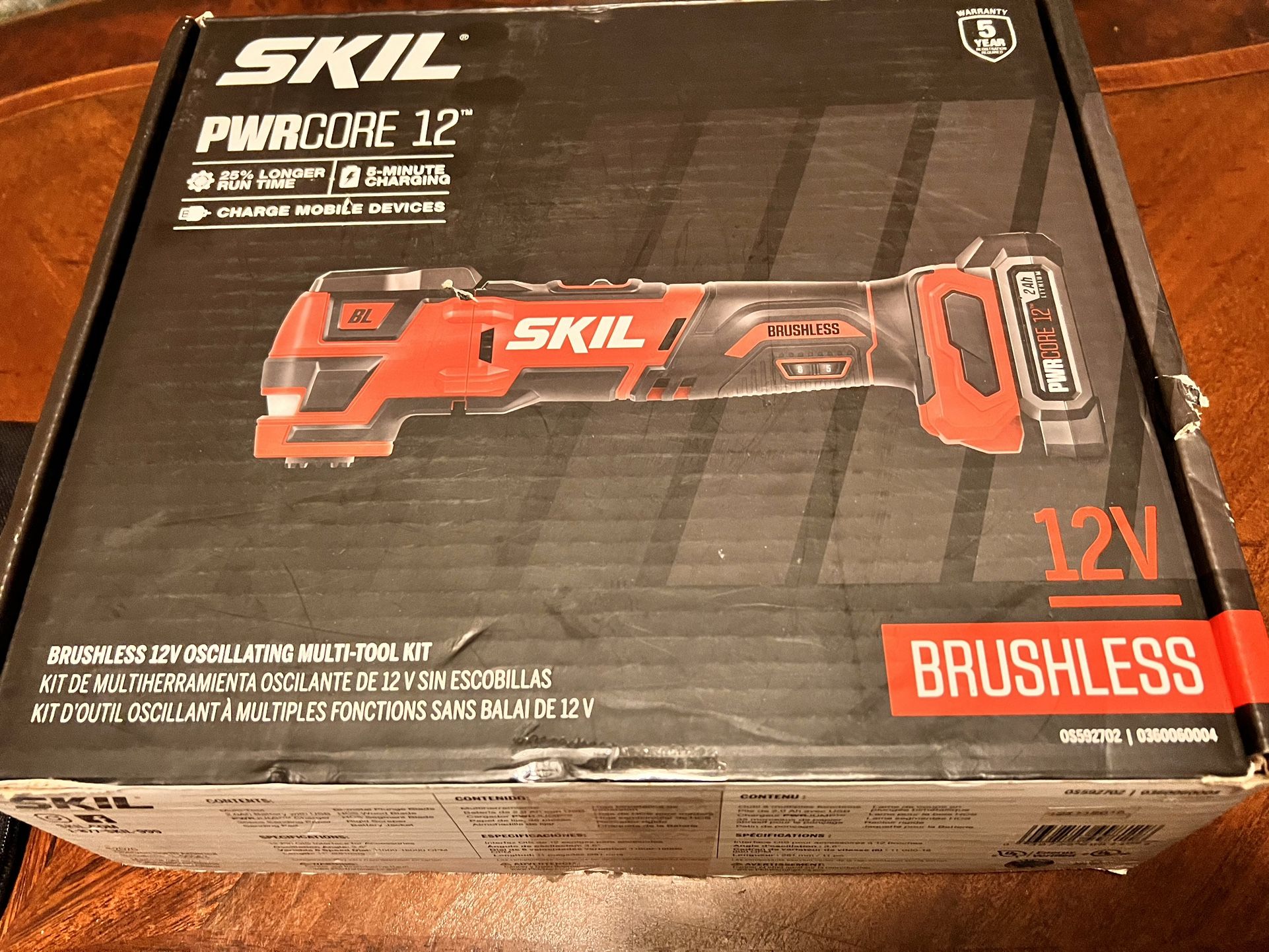 SKIL Power core 12 Brashness 12 Oscillating Multi Tool Kit