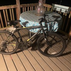 Black Roadmaster Mountain Bike