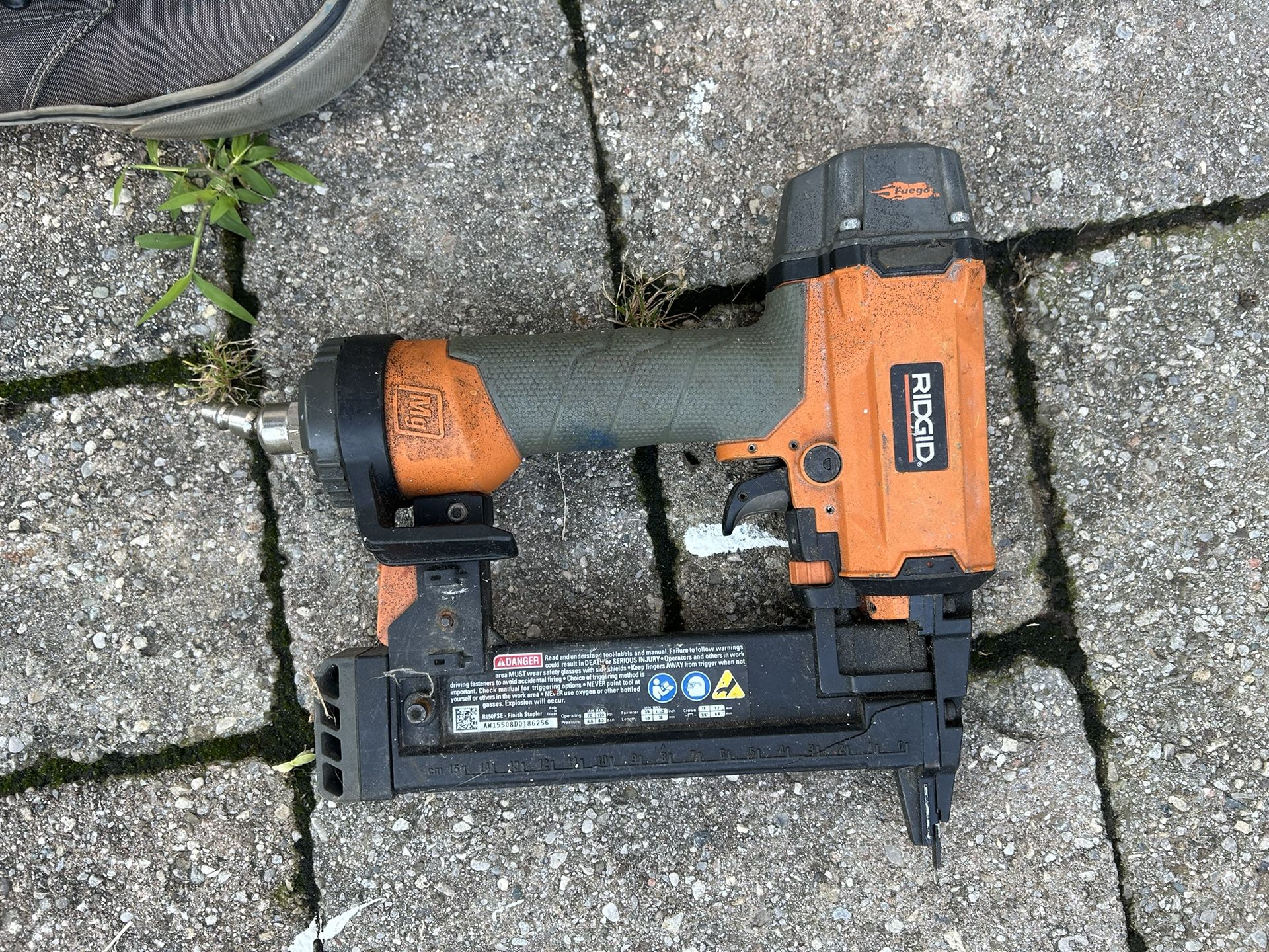 Finish Nailer And Crown Stapler And 50 Ft Hose