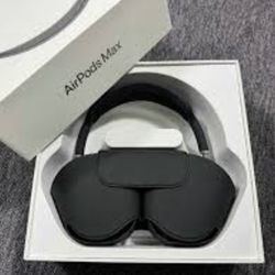 Apple Air Pods Maxes 