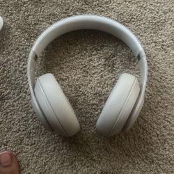 beats studio pro 
