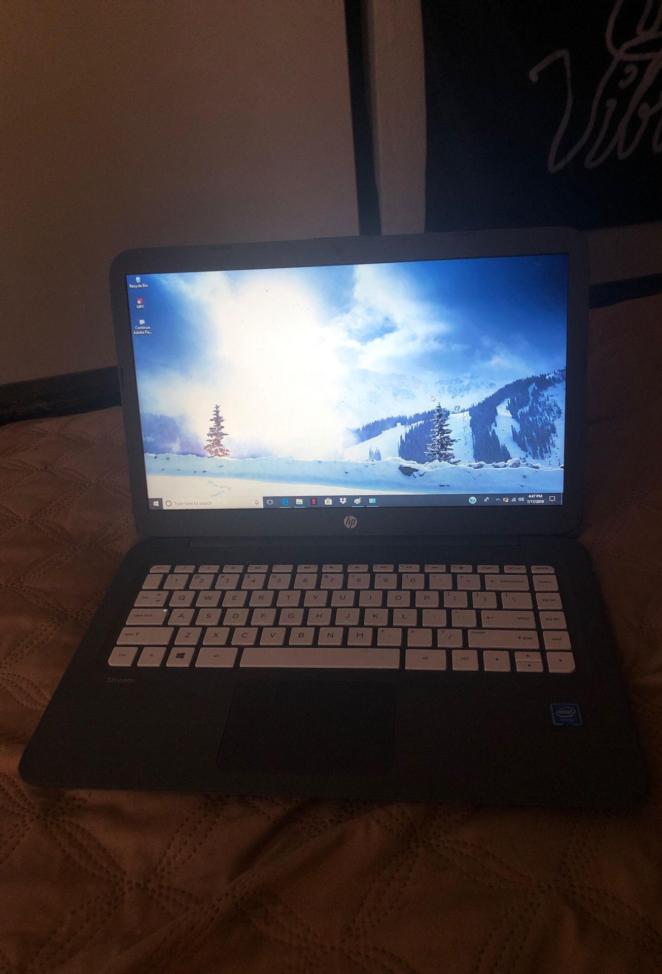 HP stream laptop 14 inch 4GB ram